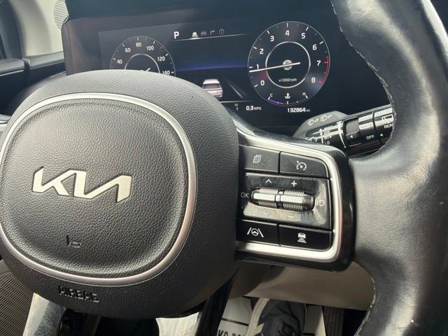 Used 2022 Kia Carnival SX Prestige FWD image 33