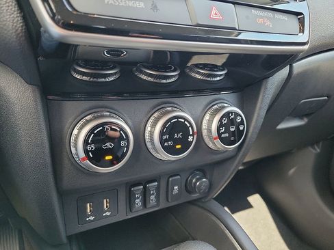 New 2025 Mitsubishi Outlander Sport SE image 13