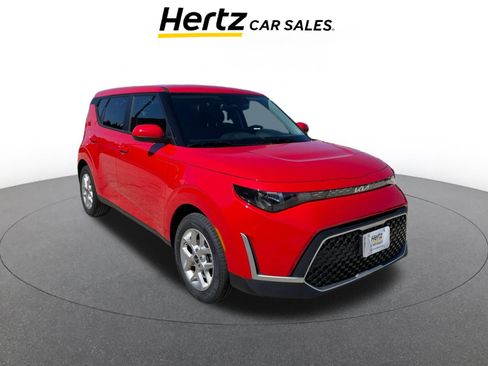 Used 2025 Kia Soul LX w/ LX Technology Package image 1
