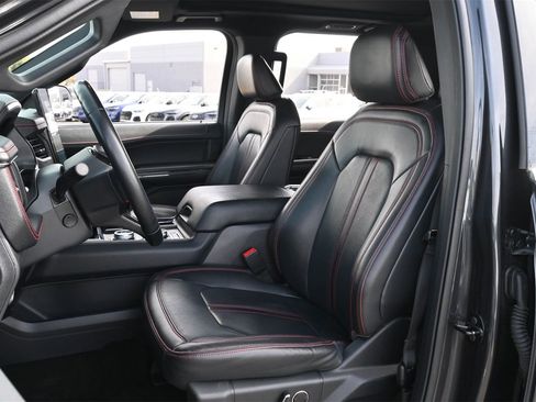 Used 2022 Ford Expedition Max Limited image 15
