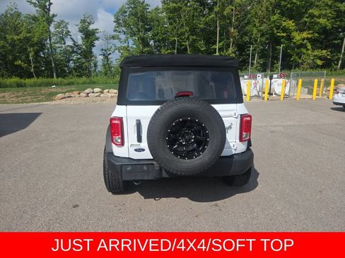 Used 2022 Ford Bronco 4-Door AWD/4WD image 9