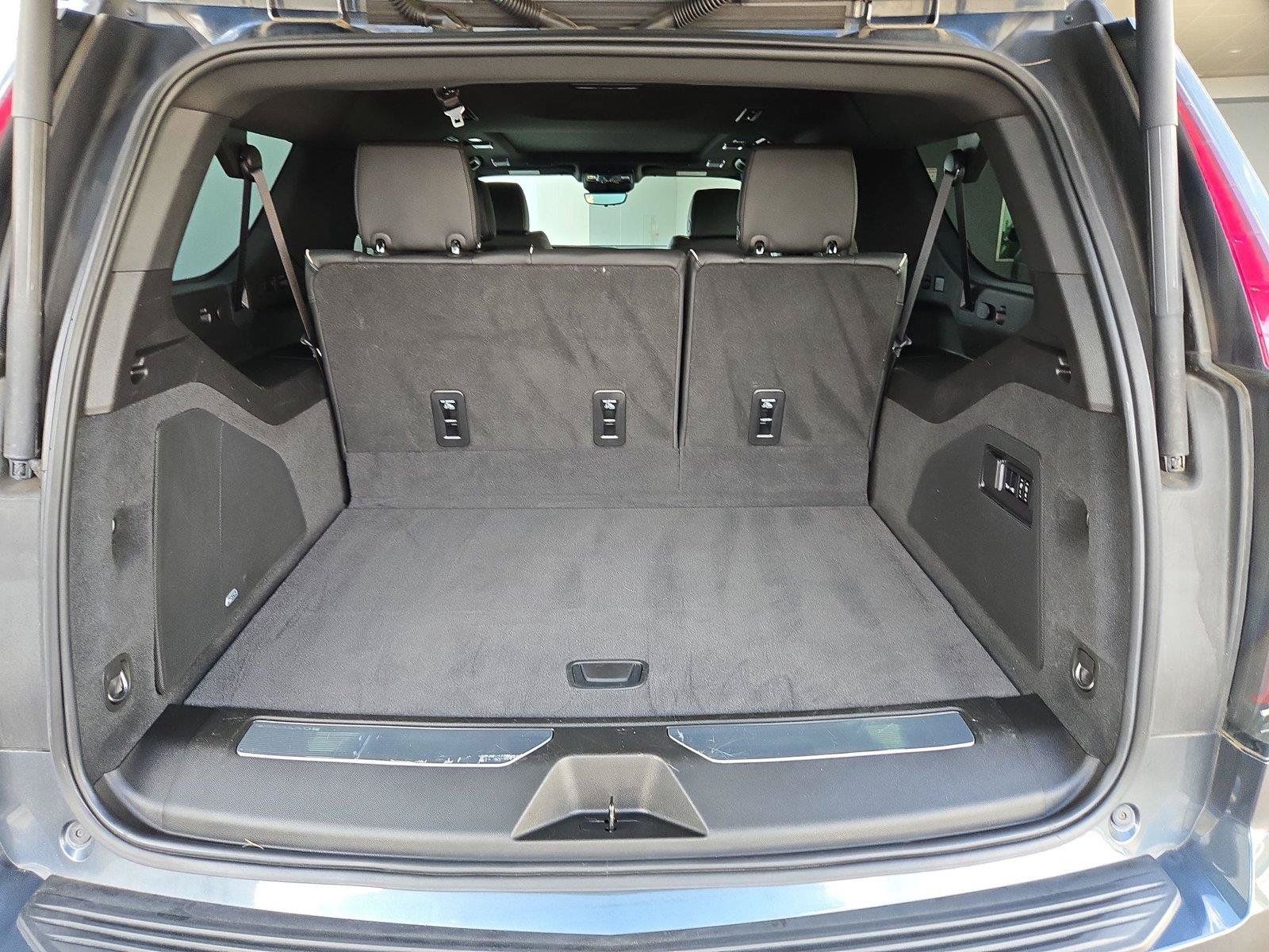 Used 2021 Cadillac Escalade ESV Sport w/ Driver Assist Tech Package RWD image 32