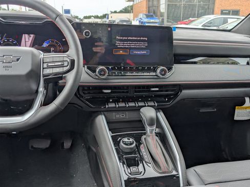 New 2025 Chevrolet Colorado Z71 w/ Technology Package image 12