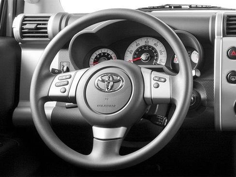 Used 2014 Toyota FJ Cruiser 4WD w/ Convenience Package image 26