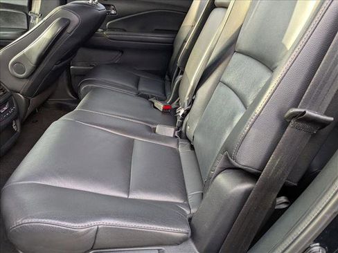 Used 2022 Honda Pilot Special Edition image 16