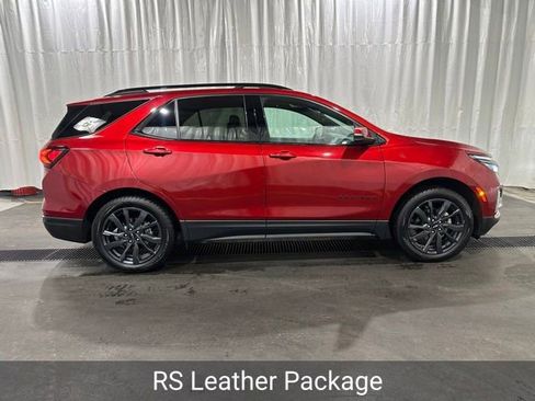 Used 2023 Chevrolet Equinox RS w/ RS Leather Package AWD/4WD image 2