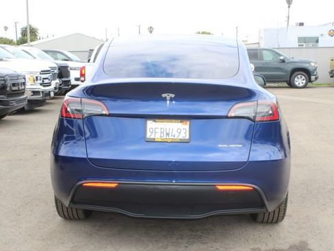 Used 2023 Tesla Model Y Long Range AWD/4WD image 4