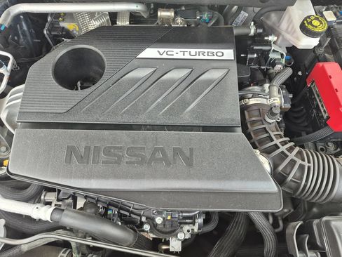 Used 2025 Nissan Rogue SV AWD/4WD image 17