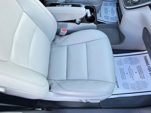 Used 2017 Toyota Sienna XLE Premium w/ Protection Package image 51