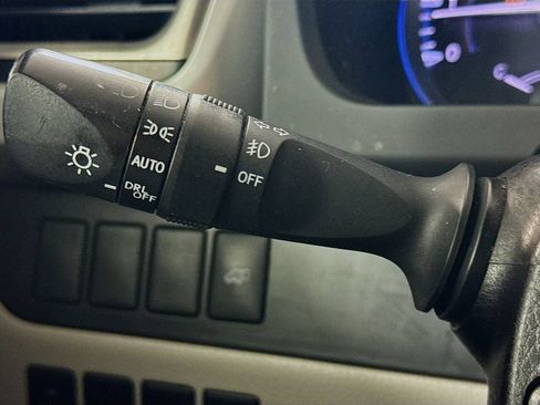 Used 2014 Toyota Highlander Plus FWD image 13