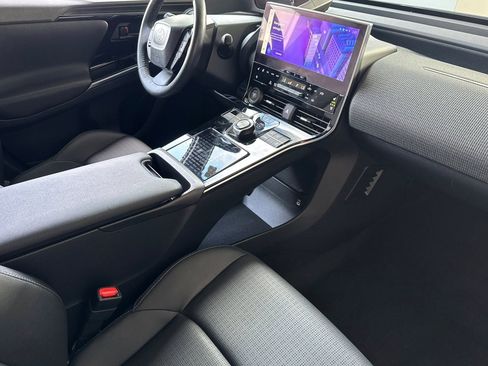 Certified 2023 Toyota bZ4X Limited image 32