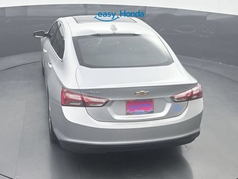 Used 2021 Chevrolet Malibu LT FWD image 24
