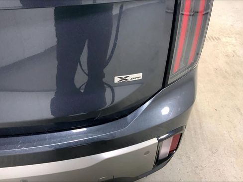 Used 2023 Kia Telluride SX Prestige X-Pro AWD/4WD image 9