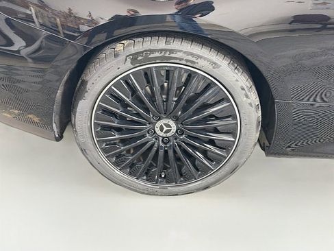 Certified 2025 Mercedes-Benz CLE 300 4MATIC Coupe image 35