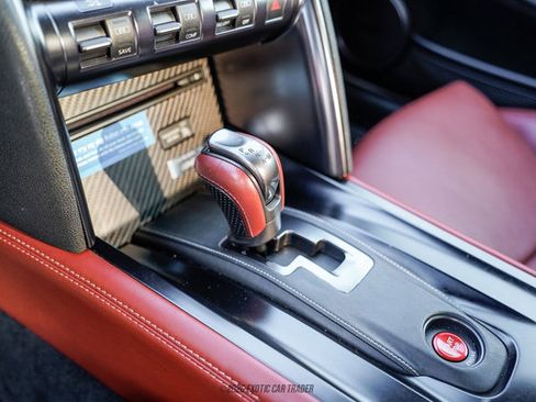 Used 2016 Nissan GT-R Premium AWD/4WD image 34