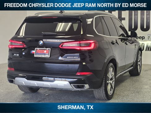 Used 2019 BMW X5 xDrive40i w/ Convenience Package AWD/4WD image 3