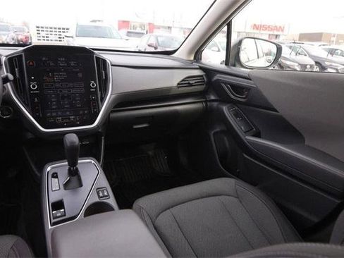 Used 2024 Subaru Crosstrek 2.0i Premium image 24