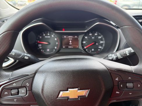 Used 2021 Chevrolet TrailBlazer LS FWD image 12