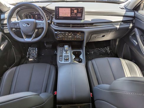 Certified 2026 INFINITI QX60 Luxe w/ Cargo Package FWD image 13