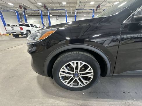 Used 2020 Ford Escape SEL AWD/4WD image 23