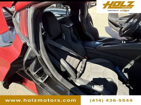 Used 2022 Chevrolet Corvette Stingray Premium Cpe w/ Z51 Performance Package RWD image 28