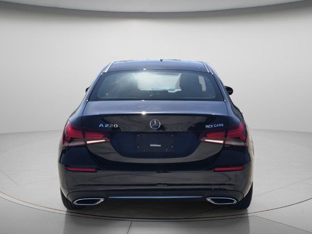 Used 2021 Mercedes-Benz A 220 image 6