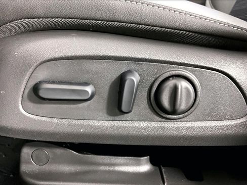 Used 2024 Buick Envista Preferred w/ Convenience I Package FWD image 31