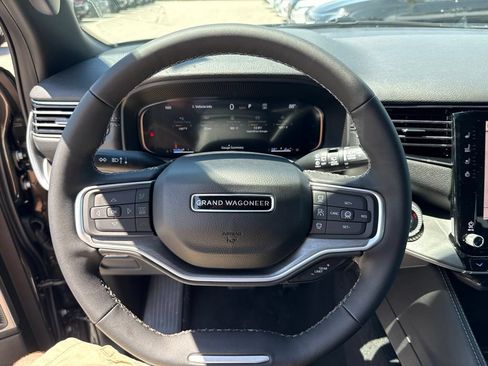 New 2026 Jeep Grand Wagoneer Limited AWD/4WD image 10
