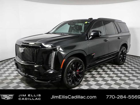 Certified 2025 Cadillac Escalade V w/ LPO, ONYX Package AWD/4WD image 27