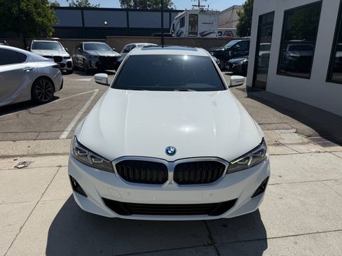 Used 2023 BMW 330e w/ Driving Assistance Package RWD image 5