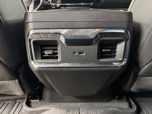 Used 2025 GMC Sierra 1500 Elevation w/ Elevation Premium Package image 18