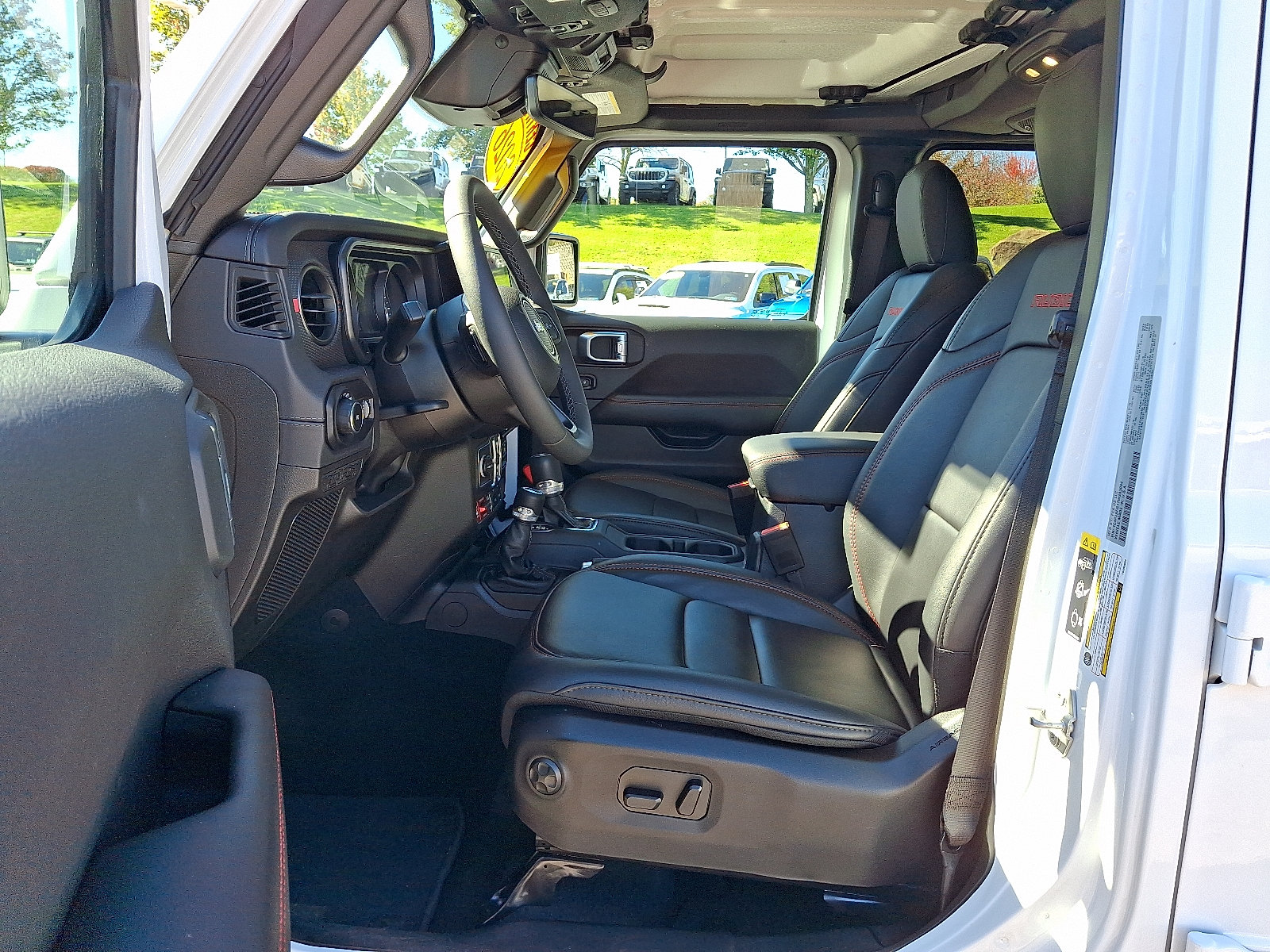 Certified 2026 Jeep Wrangler Unlimited Rubicon w/ Safety Group AWD/4WD image 13