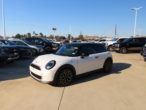 Used 2025 MINI Cooper S image 2