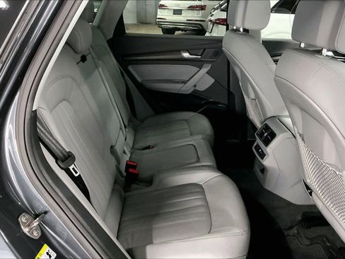 Used 2023 Audi Q5 2.0T Premium w/ Convenience Package image 29