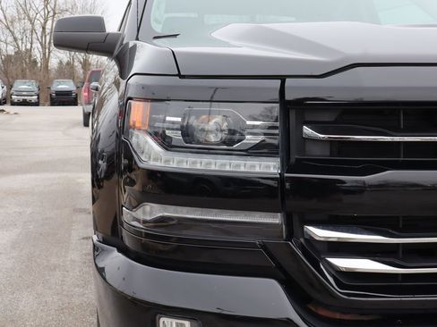 Used 2018 Chevrolet Silverado 1500 LTZ Z71 image 4