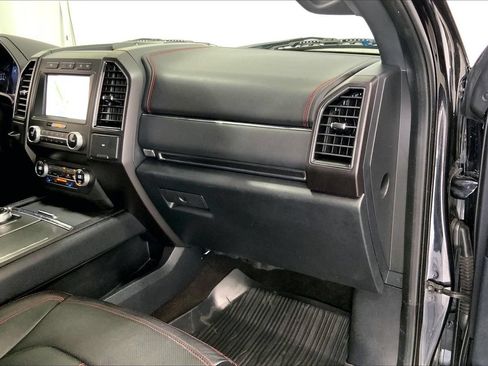 Used 2020 Ford Expedition Limited w/ Equipment Group 303A RWD image 16