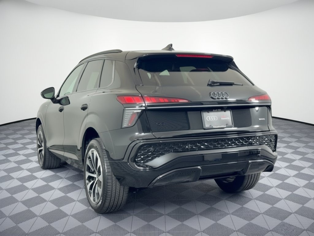 Certified 2026 Audi Q3 quattro 2.0T AWD/4WD image 3