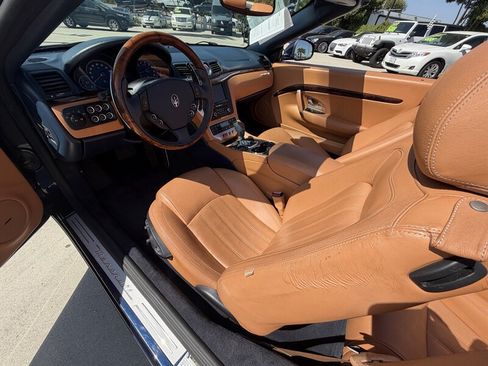 Used 2012 Maserati GranTurismo Convertible RWD image 13