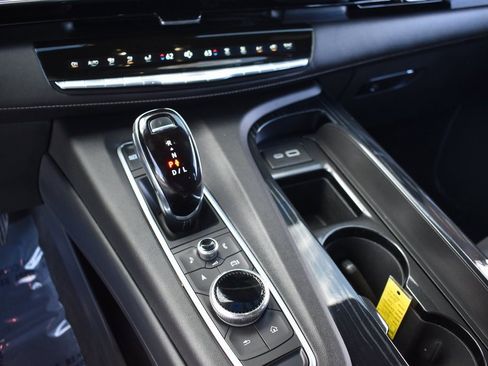 Used 2023 Cadillac Escalade ESV Sport image 8