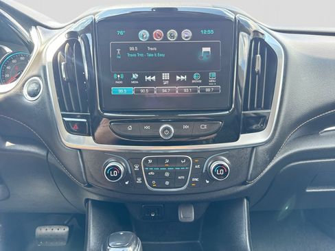 Used 2019 Chevrolet Traverse LT AWD/4WD image 30