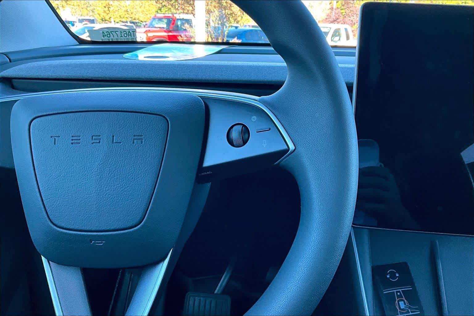 Used 2026 Tesla Model Y 2WD image 24
