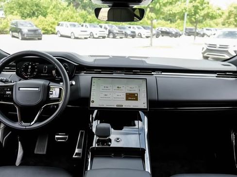 Used 2024 Land Rover Range Rover Sport Dynamic SE AWD/4WD image 18