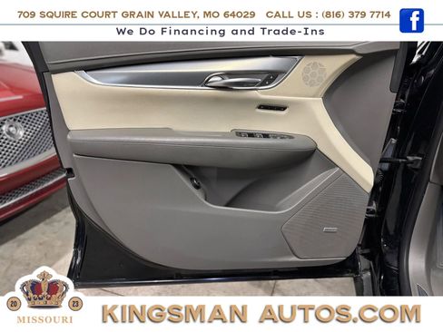 Used 2017 Cadillac XT5 Luxury w/ Driver Awareness Package image 12