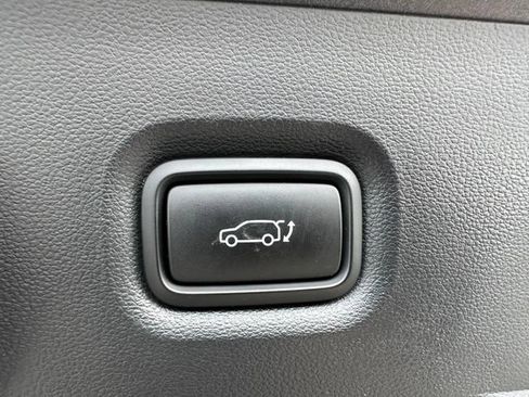 Used 2024 Hyundai Ioniq 5 SEL AWD/4WD image 9