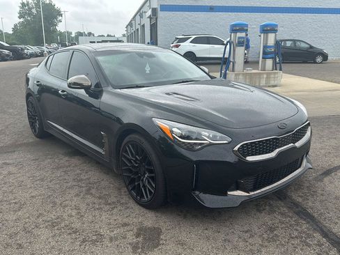 Used 2021 Kia Stinger GT1 AWD/4WD image 7