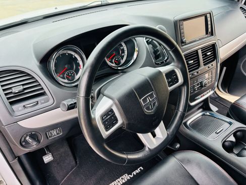 Used 2019 Dodge Grand Caravan GT FWD image 19