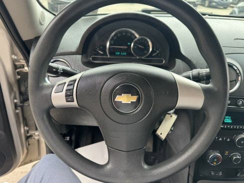 Used 2009 Chevrolet HHR LT image 13