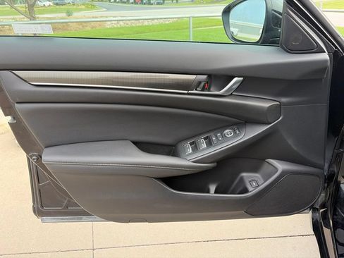 Used 2022 Honda Accord Sport image 38