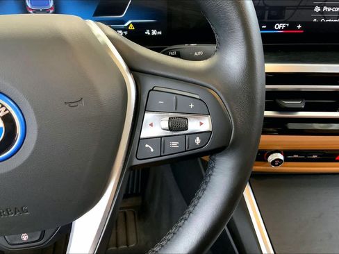 Used 2023 BMW i4 eDrive40 RWD image 24