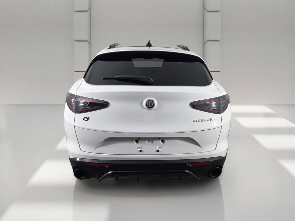 New 2026 Alfa Romeo Stelvio Sprint w/ Convenience Package AWD/4WD image 6
